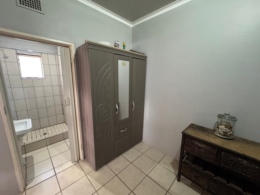 4 Bedroom Property for Sale in Barkly West Northern Cape